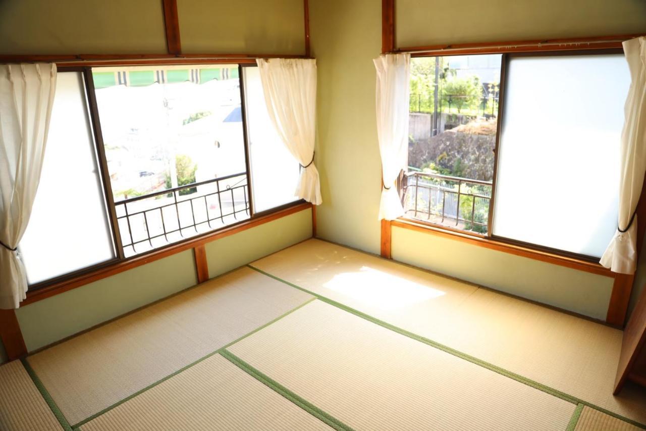 Guesthouse Nishihara Atami  Eksteriør billede